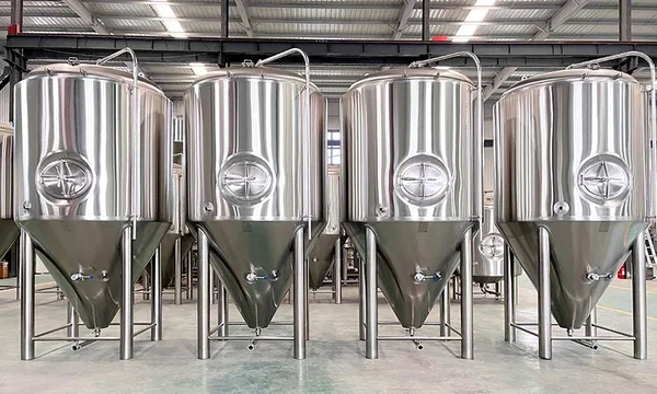 Tanks & Vessels